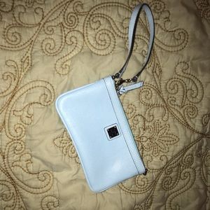 Dooney & Bourke wristlet
